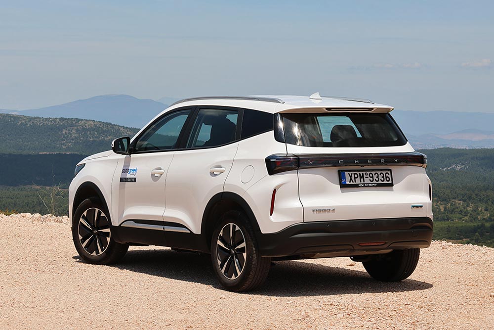 https://autogreeknews.gr/wp-content/uploads/2026/05/Chery-Tiggo-5-Hybrid-white-11.jpg
