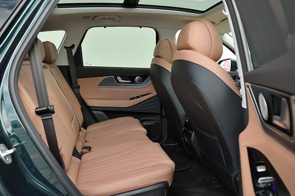 https://autogreeknews.gr/wp-content/uploads/2026/05/Chery-Tiggo-9-PHEV-interior-7.jpg