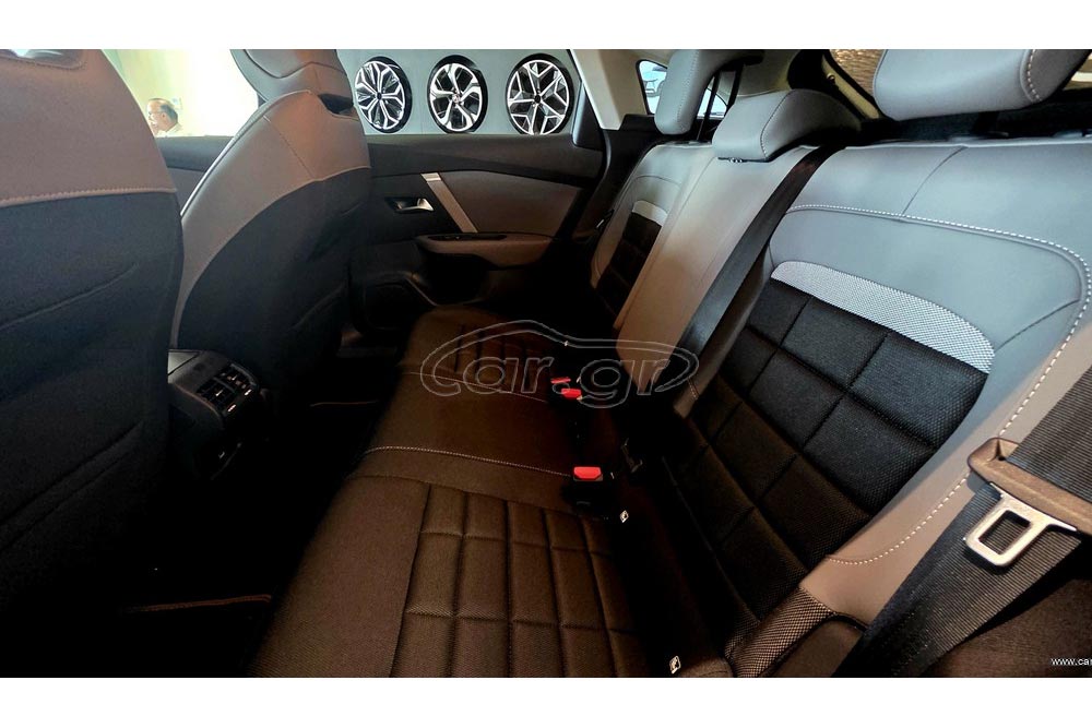 https://autogreeknews.gr/wp-content/uploads/2026/05/Citroen-C4-Hybrid-2025-5.jpg