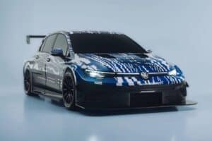 Νέο «φτερωτό» VW Golf R για τις 24 Ώρες του Nurburgring