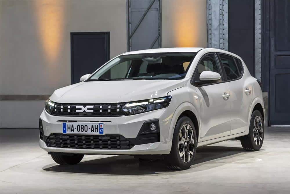 https://autogreeknews.gr/wp-content/uploads/2026/05/Dacia-Sandero-2026-1.jpg