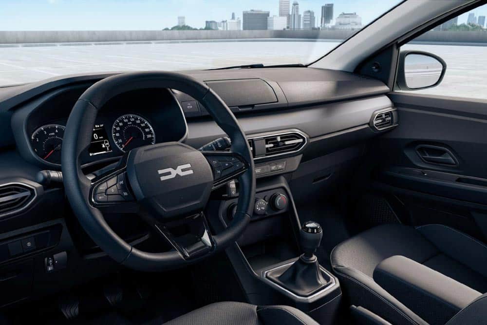 https://autogreeknews.gr/wp-content/uploads/2026/05/Dacia-Sandero-essential-interior.jpg