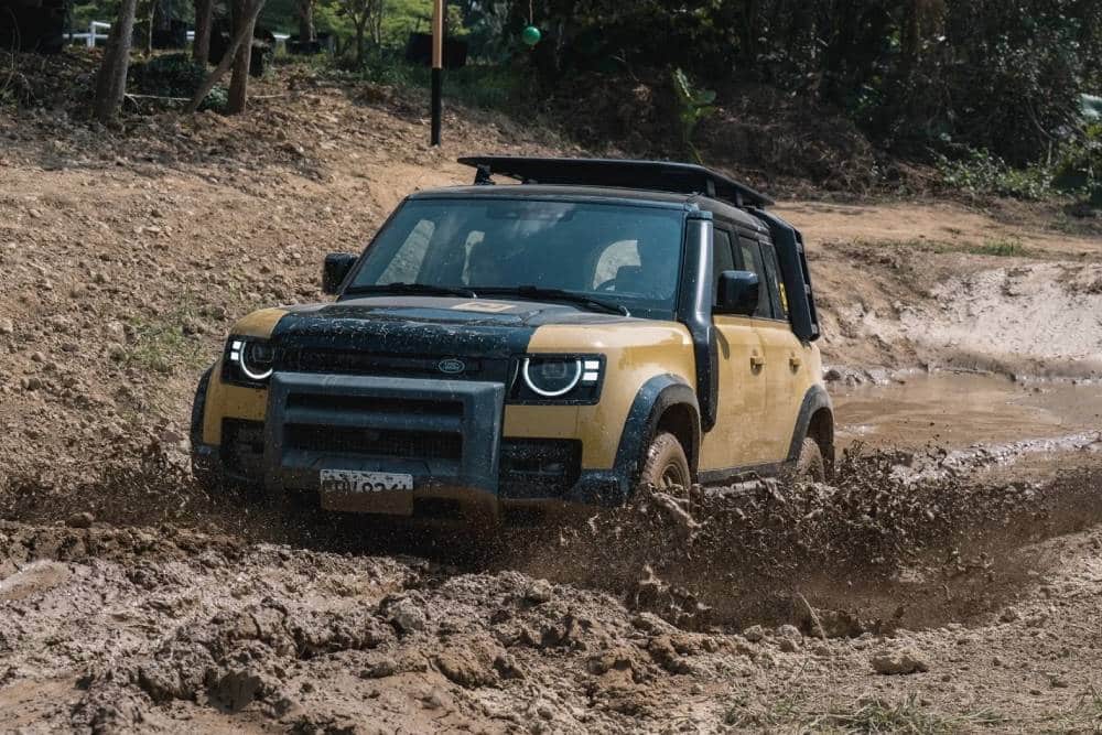 Η Land Rover αναβιώνει το Camel Trophy