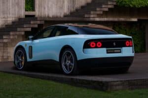 Ferrari Luce (13)