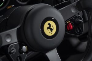 Ferrari Luce (6)