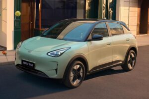 Geely-E2_2