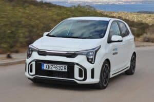 Άρχοντας της πόλης το πολύ οικονομικό Kia Picanto