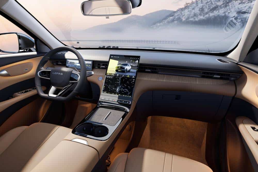 https://autogreeknews.gr/wp-content/uploads/2026/05/L6_interior.jpg