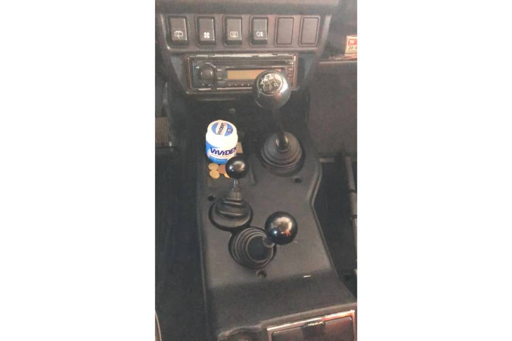 https://autogreeknews.gr/wp-content/uploads/2026/05/Lada_Niva_19_TD_GLX_2001_for_sale-4.jpg