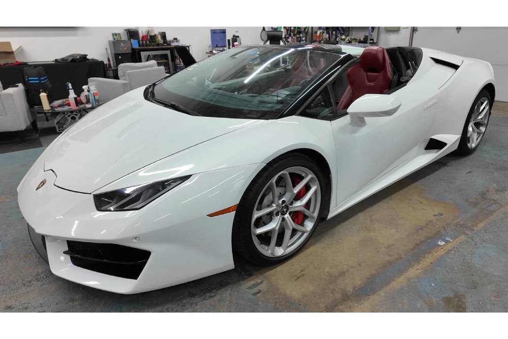 https://autogreeknews.gr/wp-content/uploads/2026/05/Lamborghini_Huracan_Spider_85000-km-1.jpg