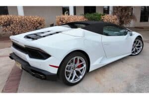Ταλαίπωρη Lamborghini Huracan με 86.000 χλμ.