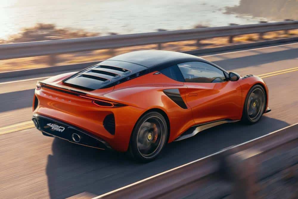 Νέα Lotus Emira 420 Sport διαλύει τα τετρακύλινδρα ρεκόρ