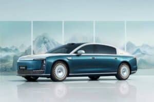 Νέο Huawei Maextro Grand Desing «κοροϊδεύει» τις Rolls-Royce