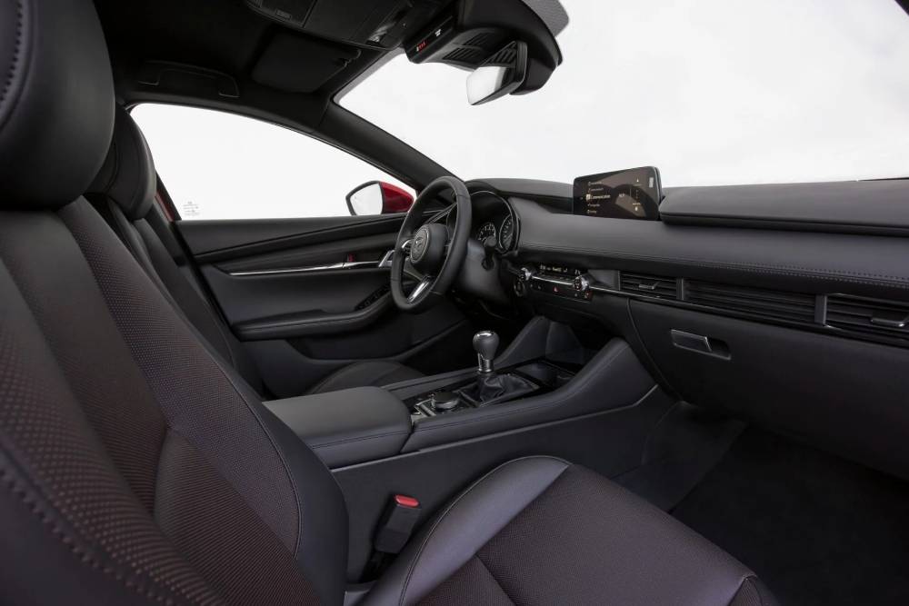 https://autogreeknews.gr/wp-content/uploads/2026/05/Mazda3-2027-Europe-5-2048x1366-1.jpg