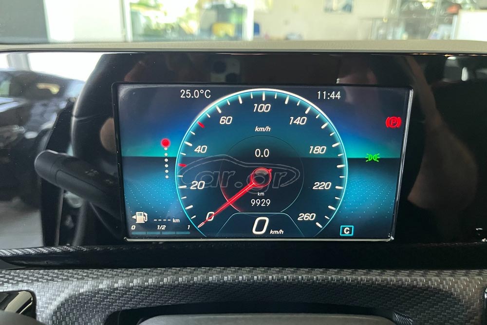 https://autogreeknews.gr/wp-content/uploads/2026/05/Mercedes-A-160-2022-7.jpg