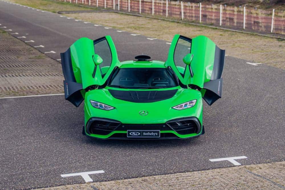 https://autogreeknews.gr/wp-content/uploads/2026/05/Mercedes-AMG_One_2024_Pure_Green_01.jpg