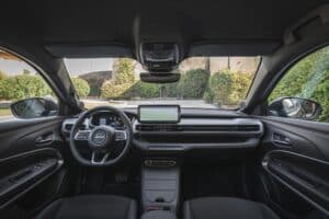 New-Jeep-Avenger-4xe-85th-anniversary-(4)