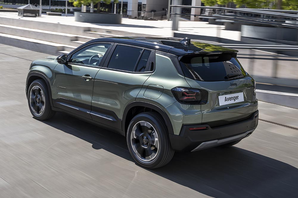 https://autogreeknews.gr/wp-content/uploads/2026/05/New-Jeep-Avenger-e-hybrid-5.jpg