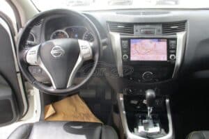 Nissan-Navara-2019-7