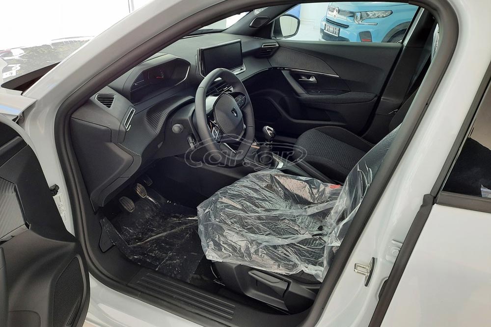 https://autogreeknews.gr/wp-content/uploads/2026/05/Peugeot-2008-2025-12-100hp-STYLE-5.jpg