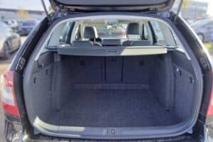Skoda_Octavia_Combi_16_TDI_2013_for_sale (2)