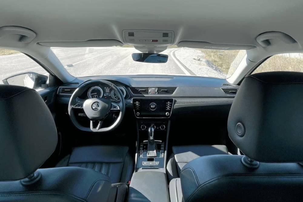 https://autogreeknews.gr/wp-content/uploads/2026/05/Skoda_Superb_Combi_20_TSI_4x4_2017_570_hp-5.jpg