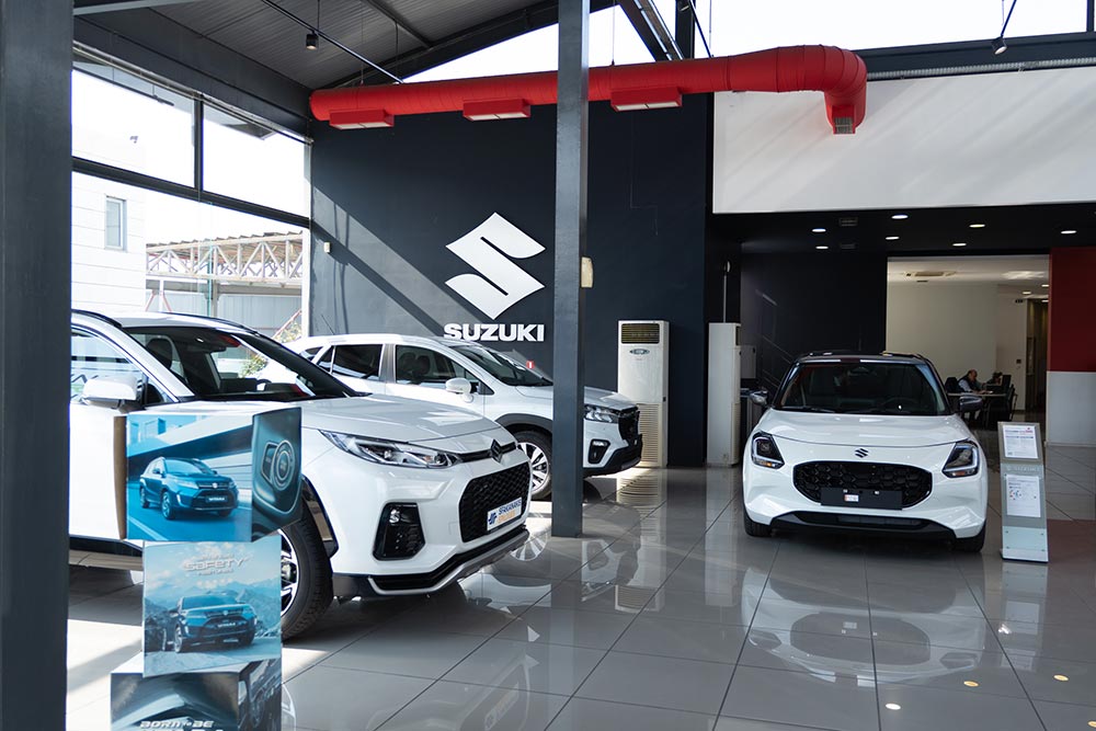 https://autogreeknews.gr/wp-content/uploads/2026/05/Suzuki-Sfakianakis-1-1.jpg