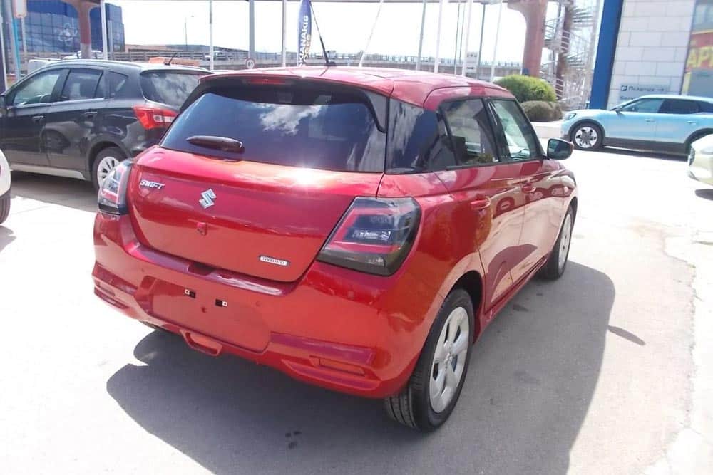 https://autogreeknews.gr/wp-content/uploads/2026/05/Suzuki-Swift-Hybrid-CVT-2025-1.jpg