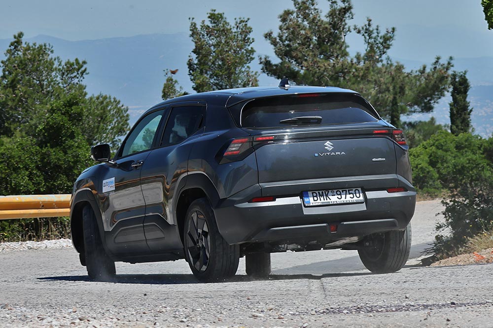 https://autogreeknews.gr/wp-content/uploads/2026/05/Suzuki-e-Vitara-4WD-18.jpg