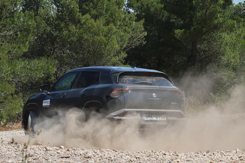 https://autogreeknews.gr/wp-content/uploads/2026/05/Suzuki-e-Vitara-4WD-21.jpg