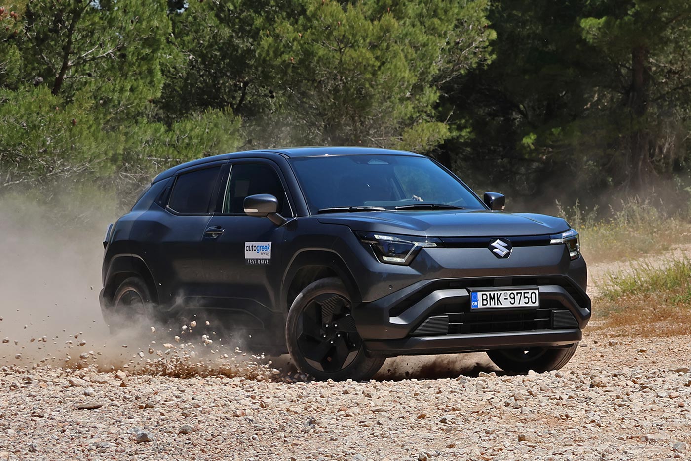 Μείον 6.000 ευρώ το Suzuki e Vitara και εγγύηση έως 500.000 χλμ.