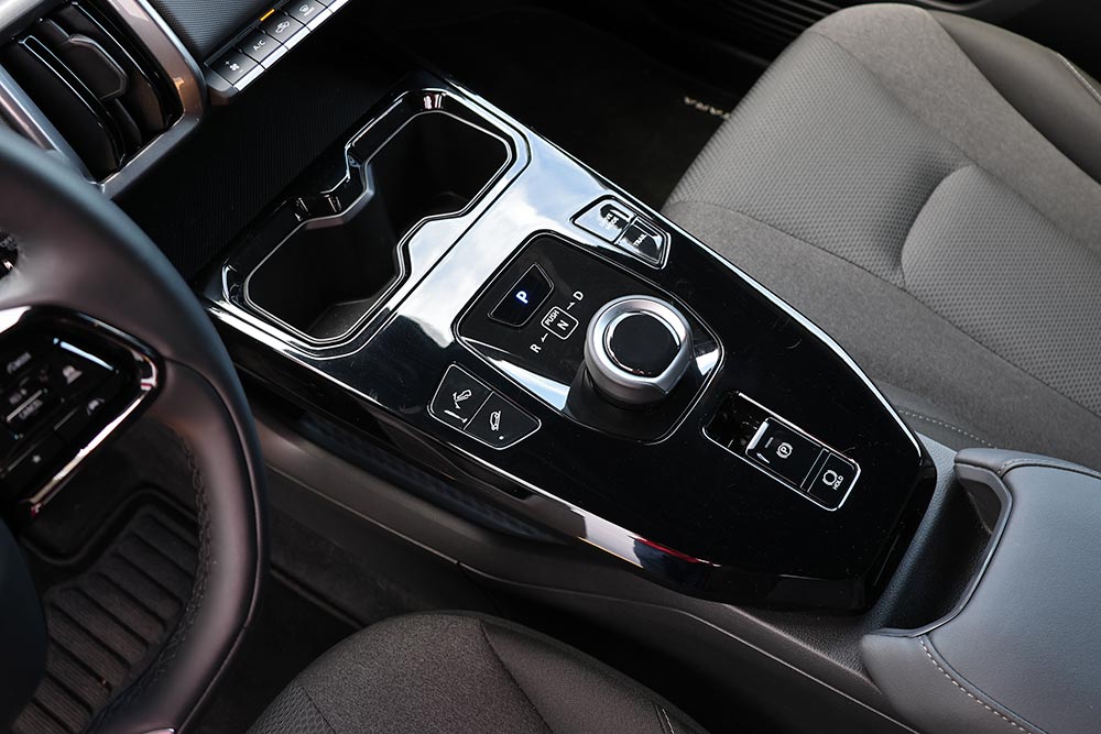 https://autogreeknews.gr/wp-content/uploads/2026/05/Suzuki-e-Vitara-interior-20.jpg
