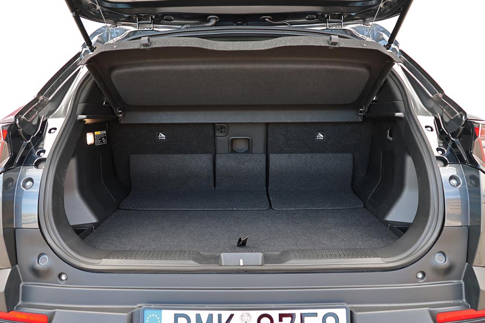 https://autogreeknews.gr/wp-content/uploads/2026/05/Suzuki-e-Vitara-interior-21.jpg