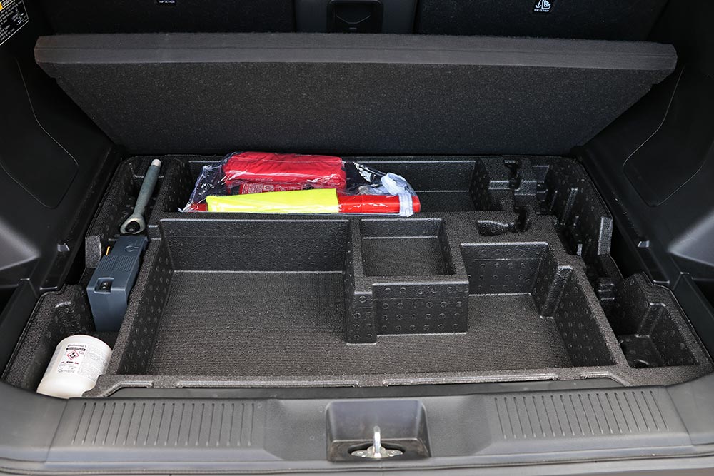 https://autogreeknews.gr/wp-content/uploads/2026/05/Suzuki-e-Vitara-interior-24.jpg