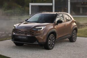 Με τιμή από 24.470 ευρώ το νέο Toyota Yaris Cross