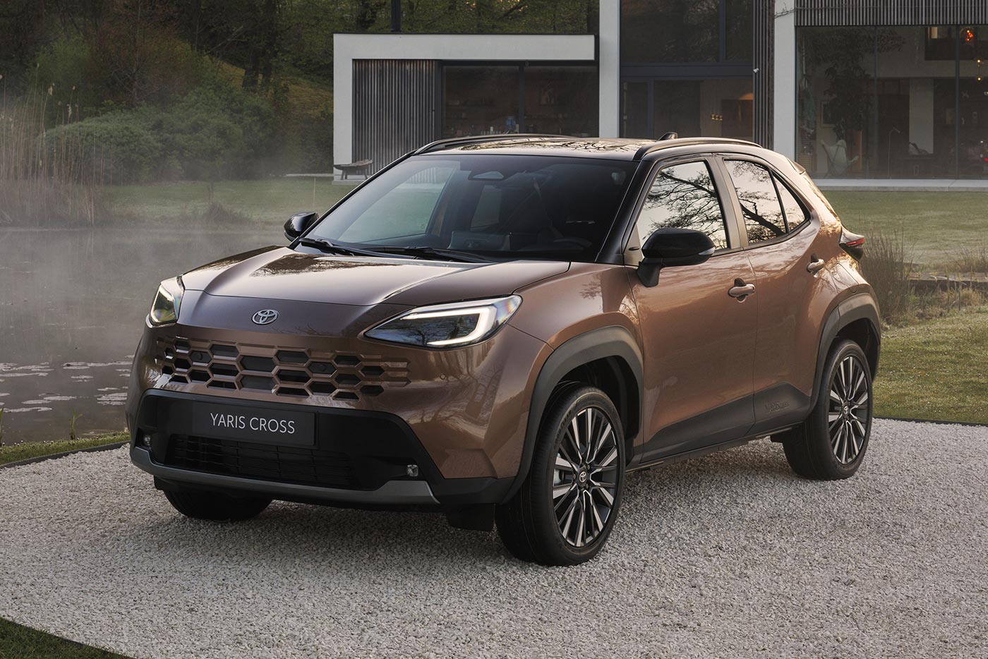 Με τιμή από 24.470 ευρώ το νέο Toyota Yaris Cross