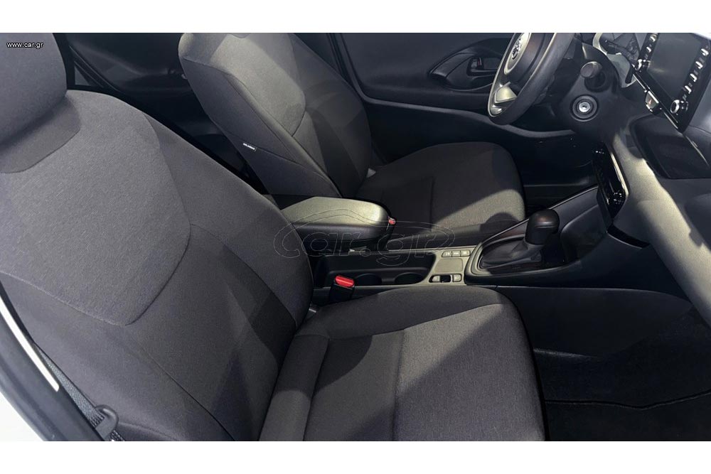https://autogreeknews.gr/wp-content/uploads/2026/05/Toyota-Yaris-Hybrid-2024-6.jpg