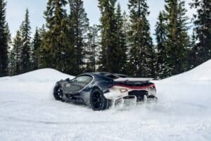 bugatti tourbillon snow testing (6)