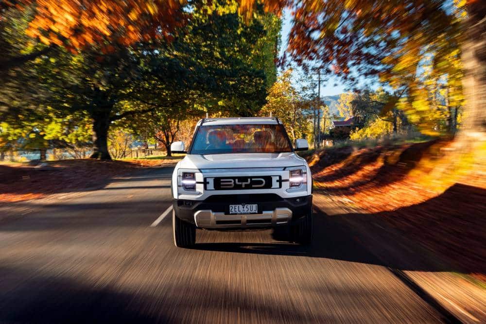 https://autogreeknews.gr/wp-content/uploads/2026/05/byd-shark-6-dynamic-cab-5.jpg