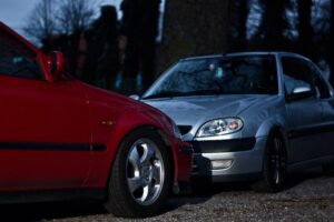 Honda Civic VTi και Citroen Saxo VTS ενώπιος ενωπίω στην πίστα