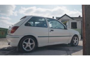 ford-fiesta-rs-turbo-sat-parked-25-years (8)