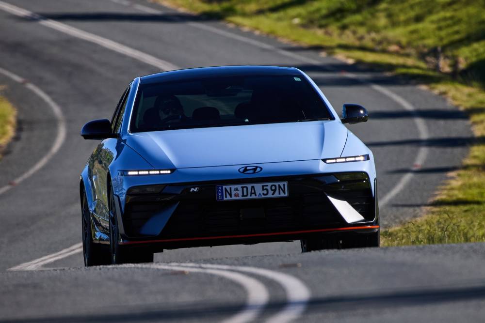 https://autogreeknews.gr/wp-content/uploads/2026/05/hyundai-ioniq-6-awards-8.jpg