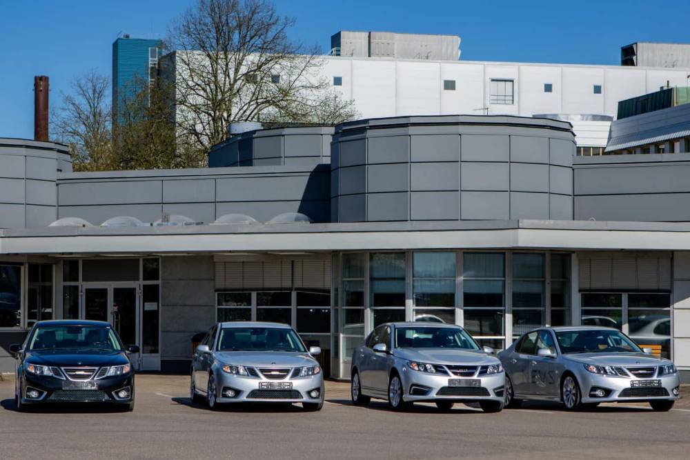 https://autogreeknews.gr/wp-content/uploads/2026/05/last-saabs-for-sale-6.jpg