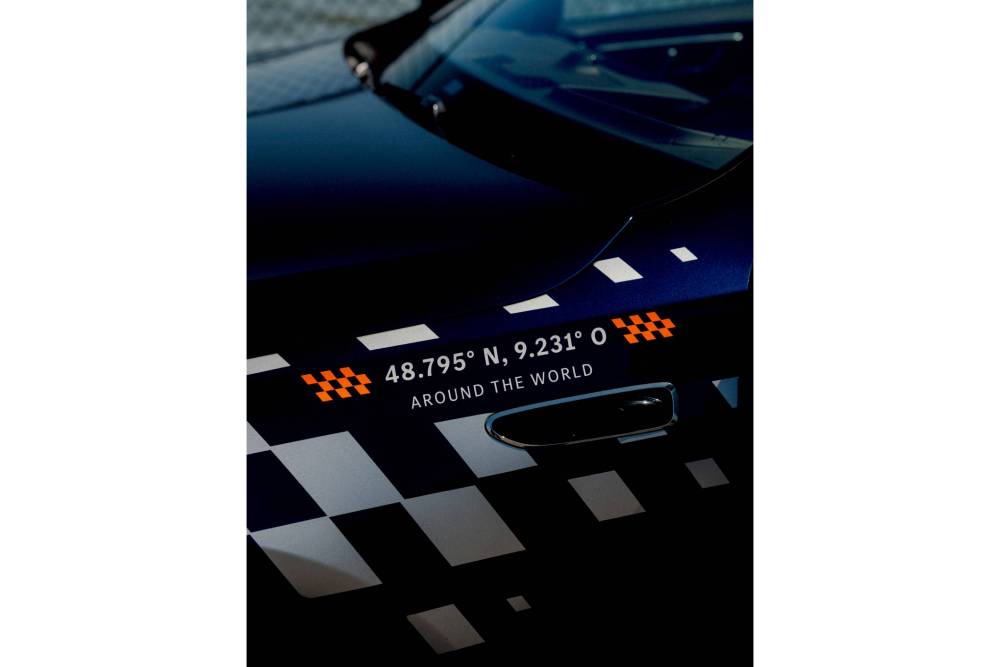 https://autogreeknews.gr/wp-content/uploads/2026/05/mercedes-s-class-140-years-tour-5.jpg