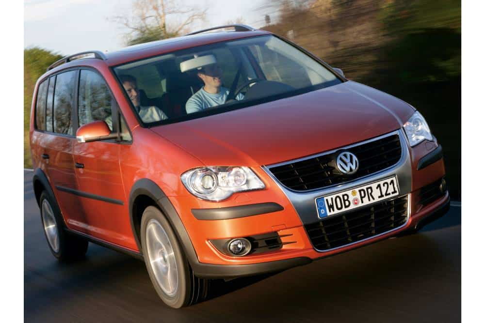 https://autogreeknews.gr/wp-content/uploads/2026/05/volkswagen_crosstouran_412.jpg
