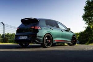 vw-golf-gti-edition-50-nurburgring-record (2)