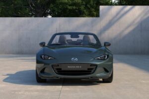Νέο Mazda MX-5 σε εκλεχτό χρώμα