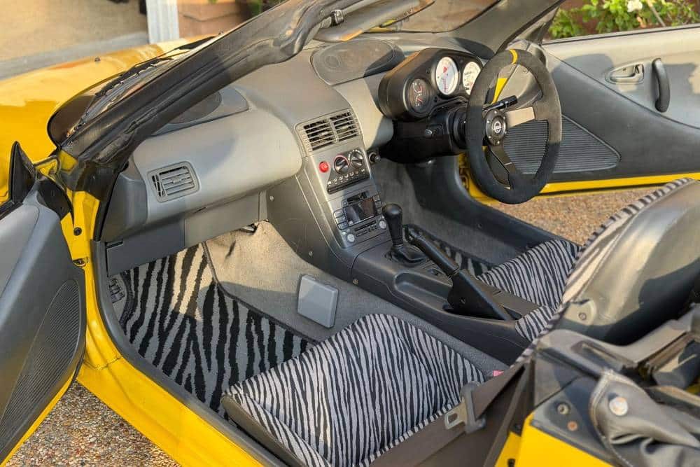 https://autogreeknews.gr/wp-content/uploads/2026/06/1991-honda-beat-for-sale-4.jpg