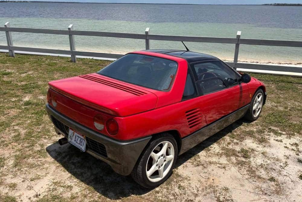 https://autogreeknews.gr/wp-content/uploads/2026/06/1992-Autozam-AZ1-Cars-Bids-00008-2048x1536-1.jpg