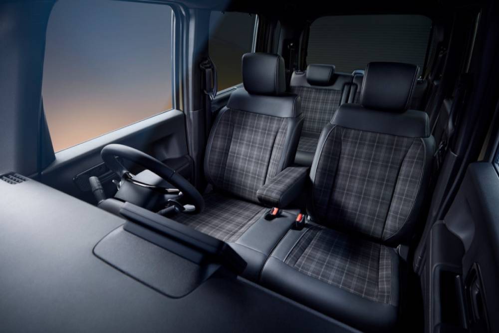 https://autogreeknews.gr/wp-content/uploads/2026/06/2026-honda-n-box-05.jpg